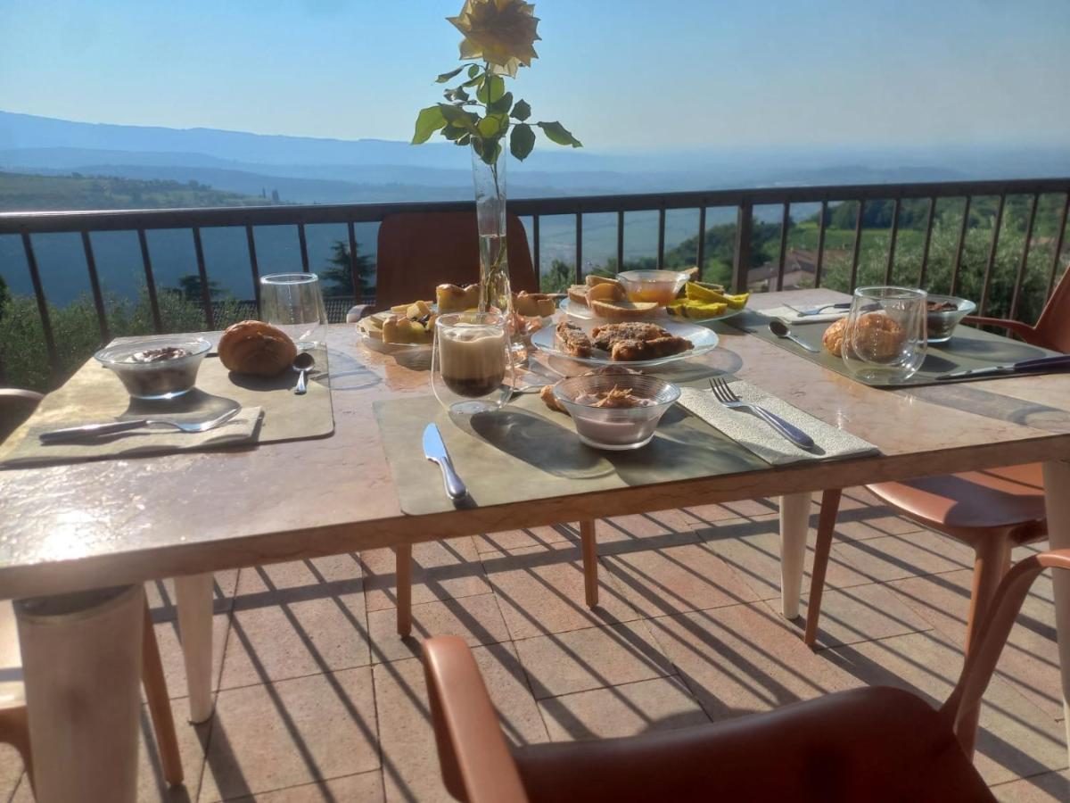 Bed and Breakfast La Terrazza In Collina Cavalo Esterno foto