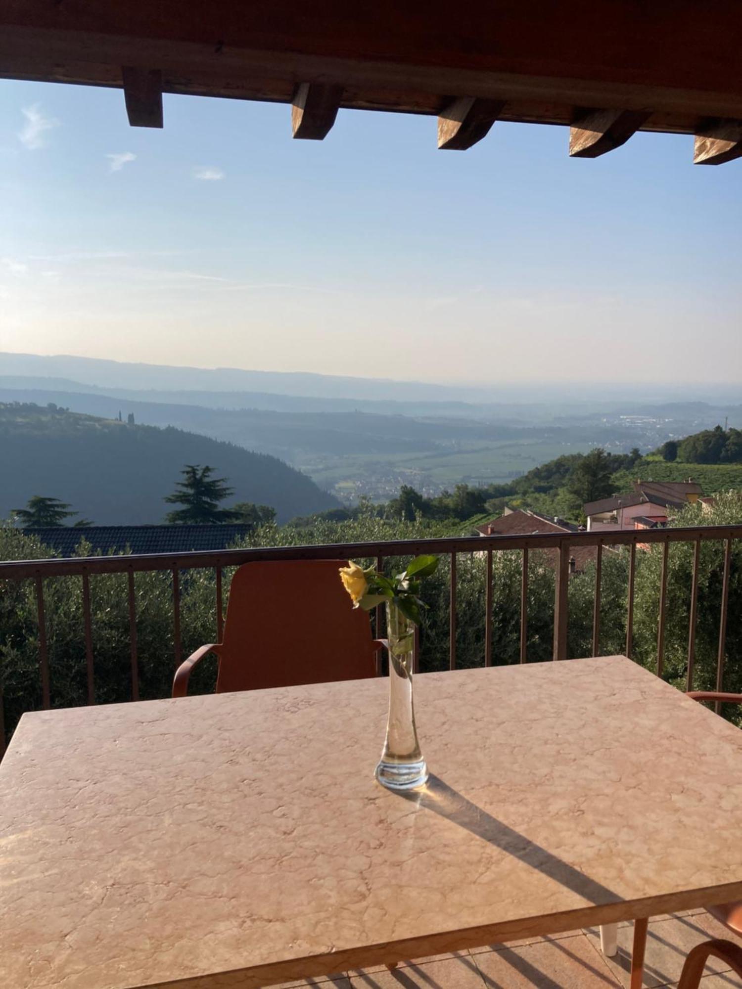 Bed and Breakfast La Terrazza In Collina Cavalo Esterno foto
