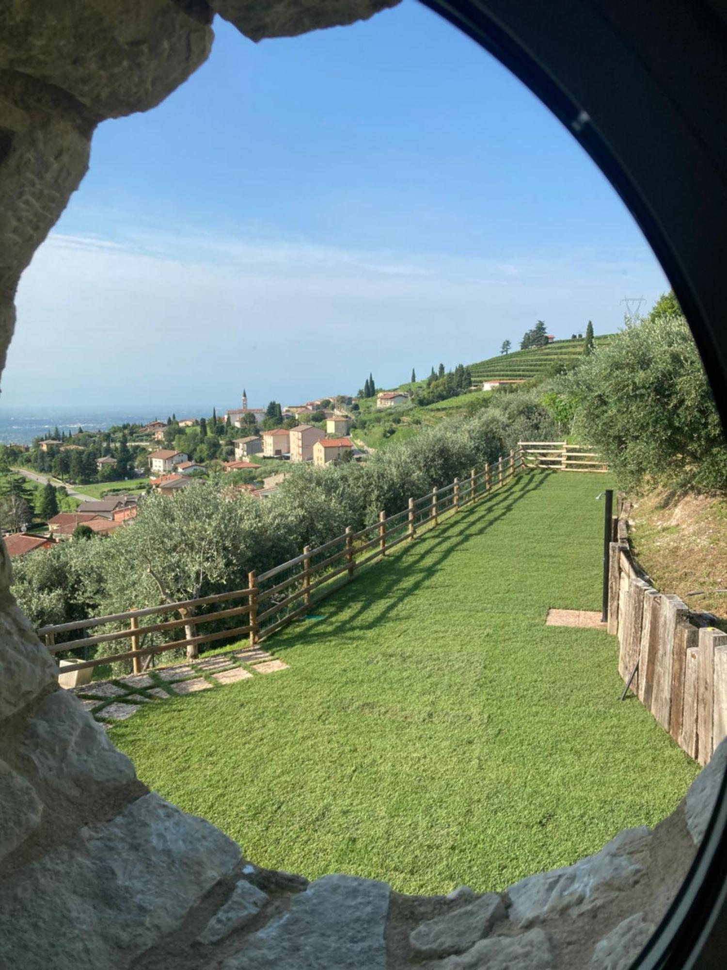 Bed and Breakfast La Terrazza In Collina Cavalo Esterno foto