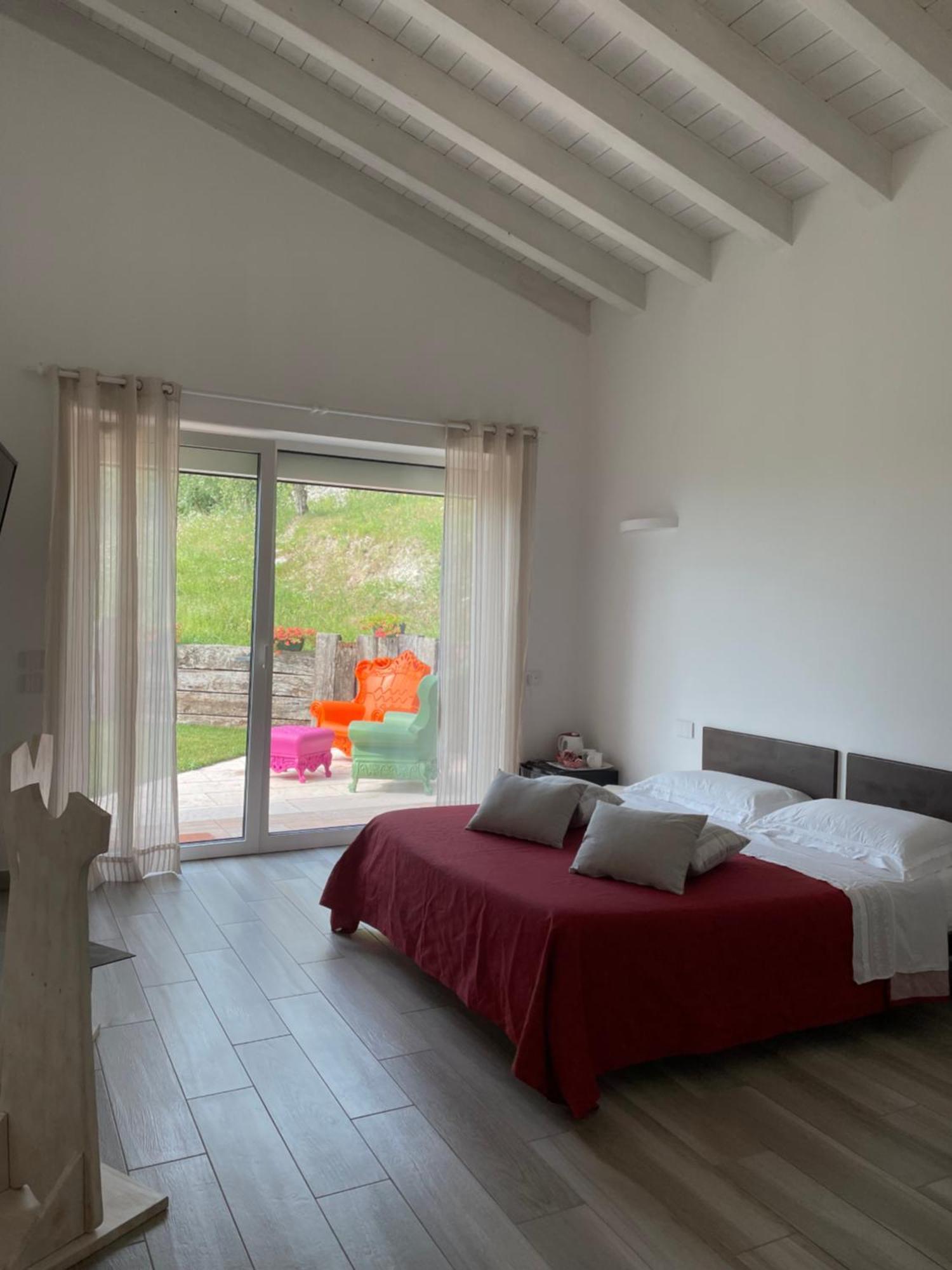 Bed and Breakfast La Terrazza In Collina Cavalo Esterno foto